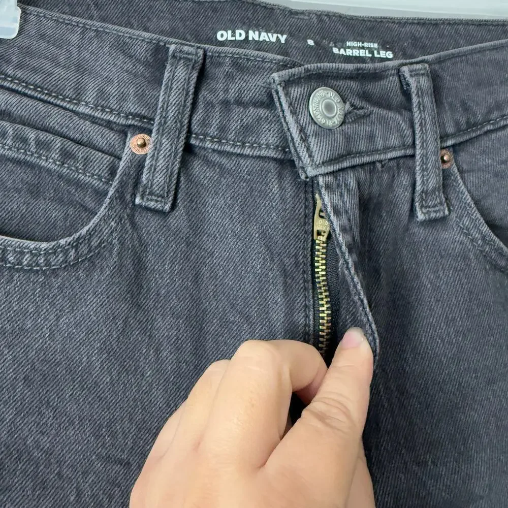Gap Denim High Rise Barrel Ankle Jean, Black, 8, 804566 - Picture 6 of 6
